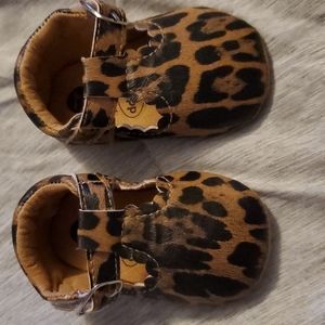 Selling SOFMUO infant leopard print Mary Jane's size 0-6 months